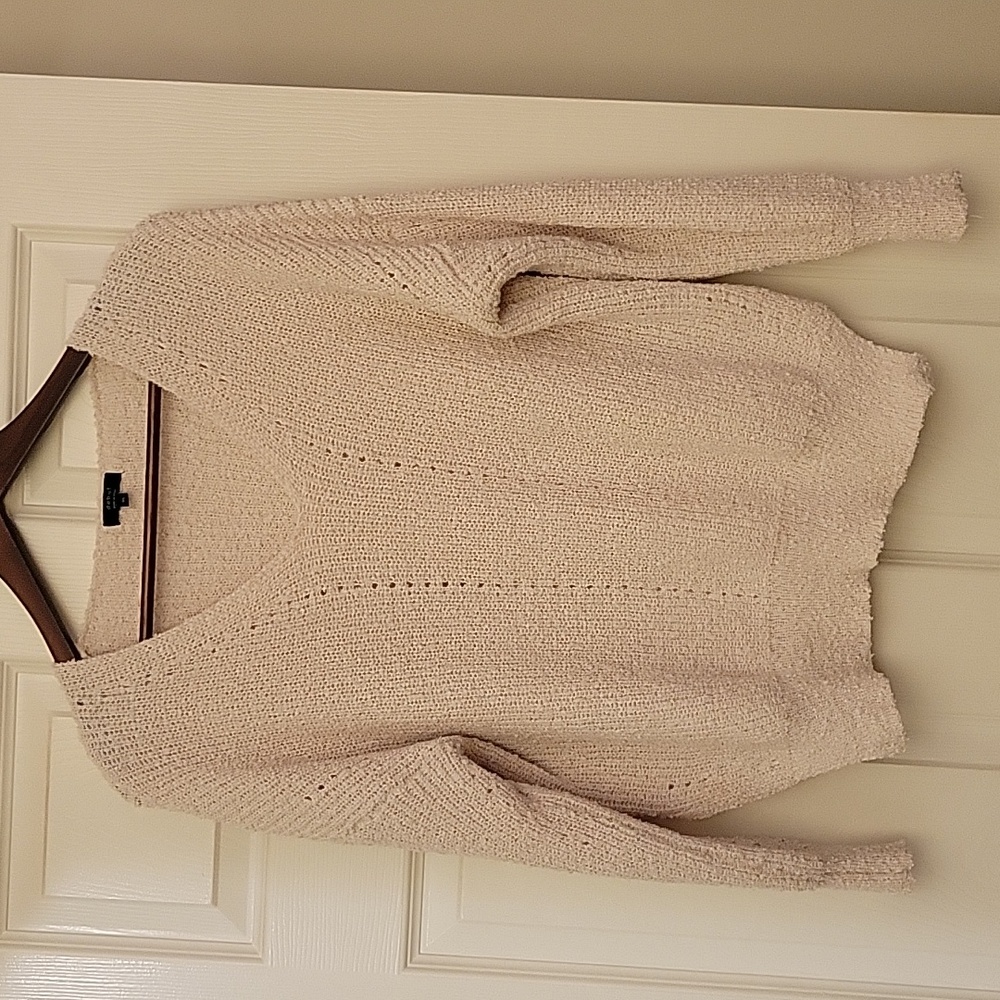 Debut Knit Boutique Sweater V Neck